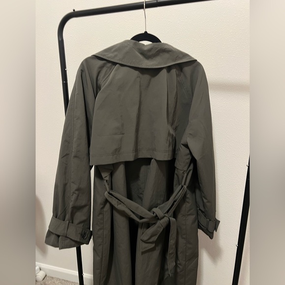 ASOS DESIGN premium top collar trench in dark olive - Picture 8 of 9